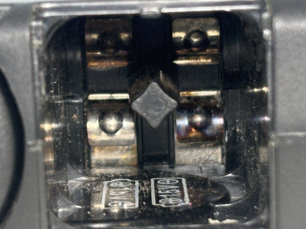 Minolta Auto 128 Shoe Mount Flash - See Battery Terminals