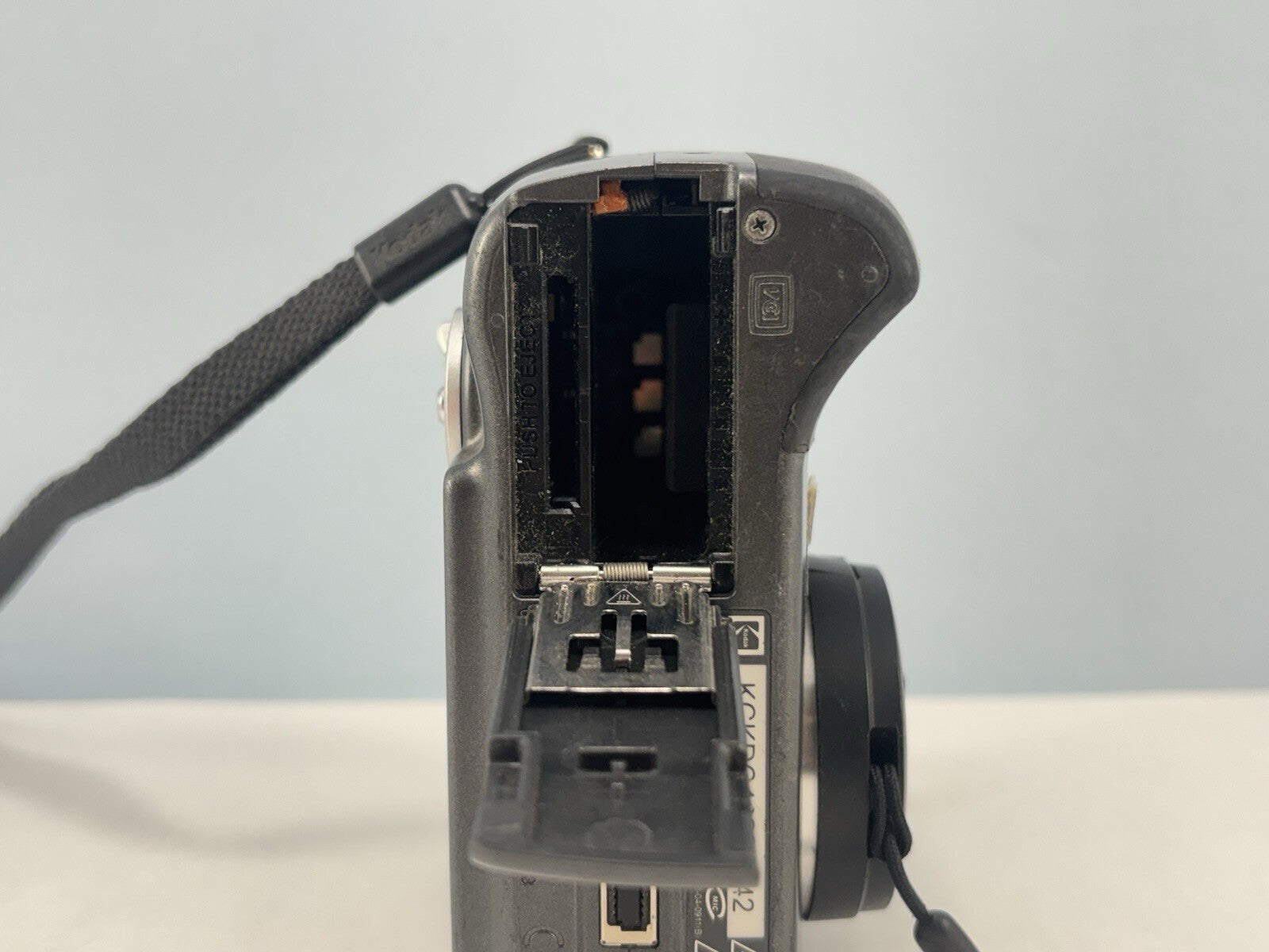 Kodak EasyShare DX7630 6.1MP Digital Camera - UNTESTED