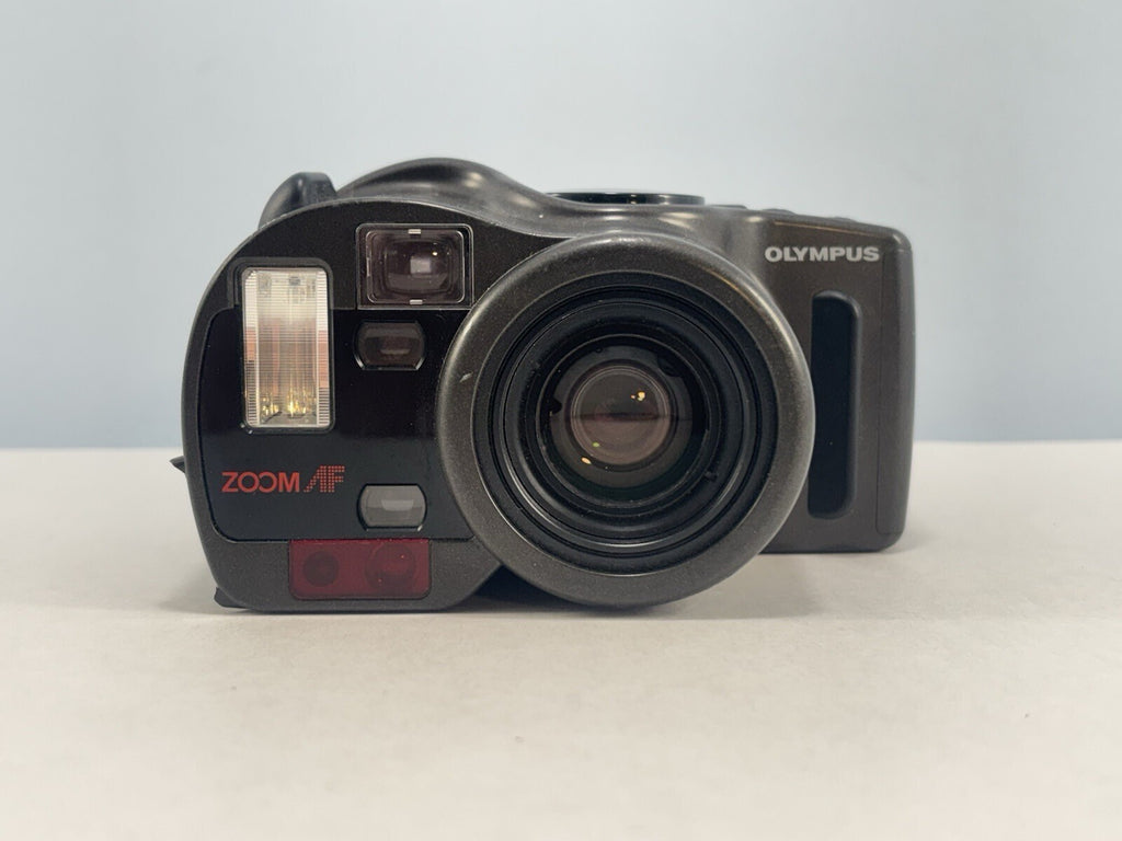 Olympus Infinity SuperZoom 330 - UNTESTED - Broken Lens Cover