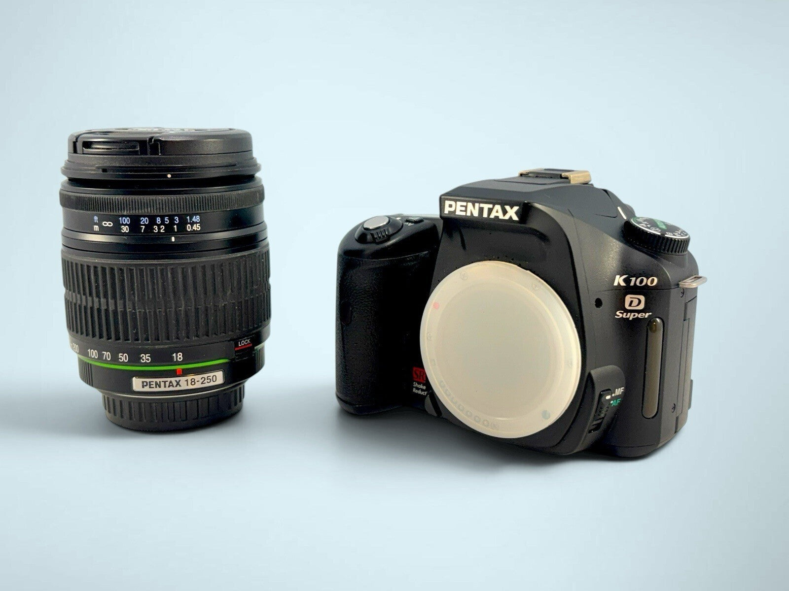 Pentax K100D DSLR w/ Pentax 18-250mm Zoom Lens - Near Complete Set