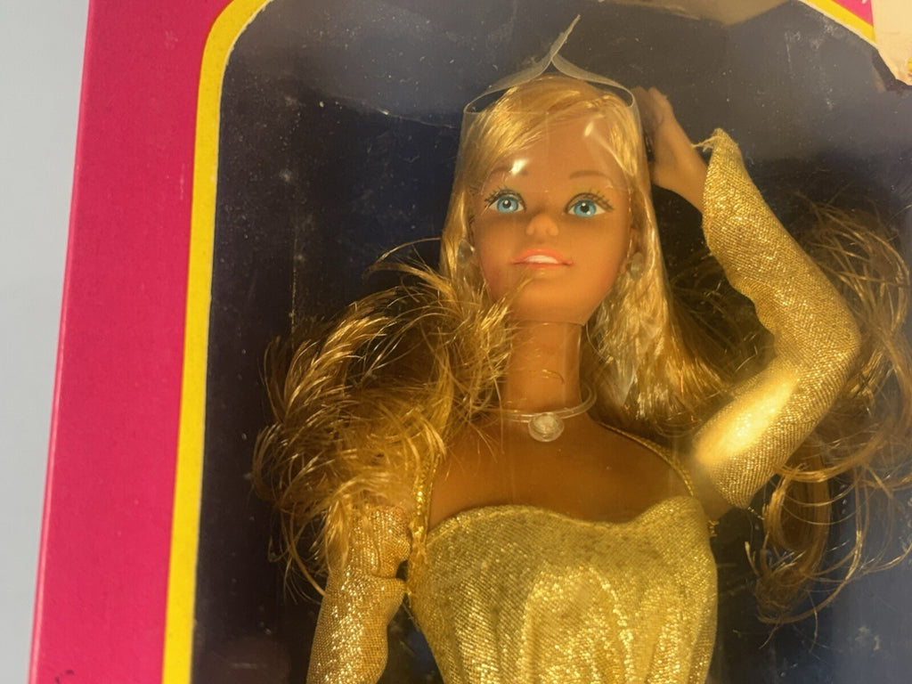 Vintage 1980 Golden Dream Barbie Mattel #1874